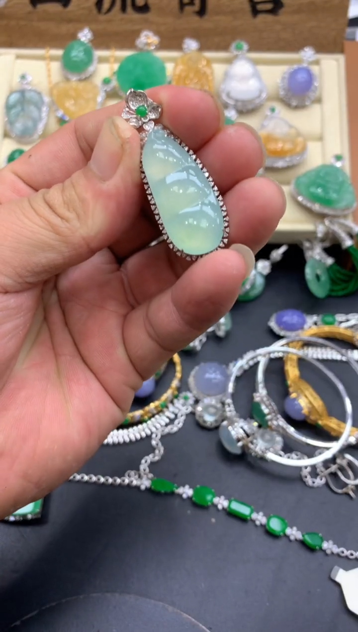 【闪购商品】翡翠颈饰18K金镶嵌504-中国好珍宝