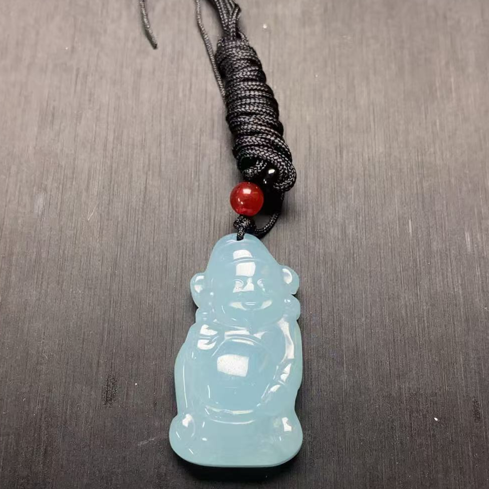 588精美天空蓝站立财神吊坠