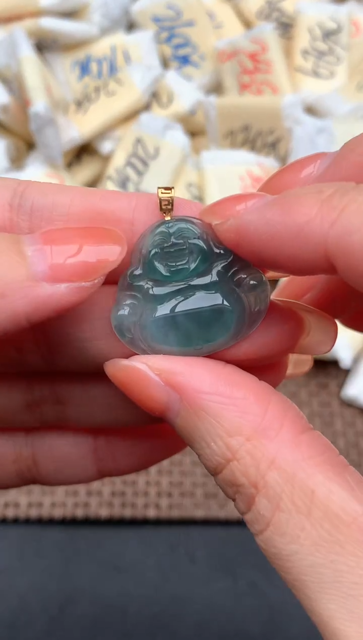 18K金镶嵌挂件翡翠福利