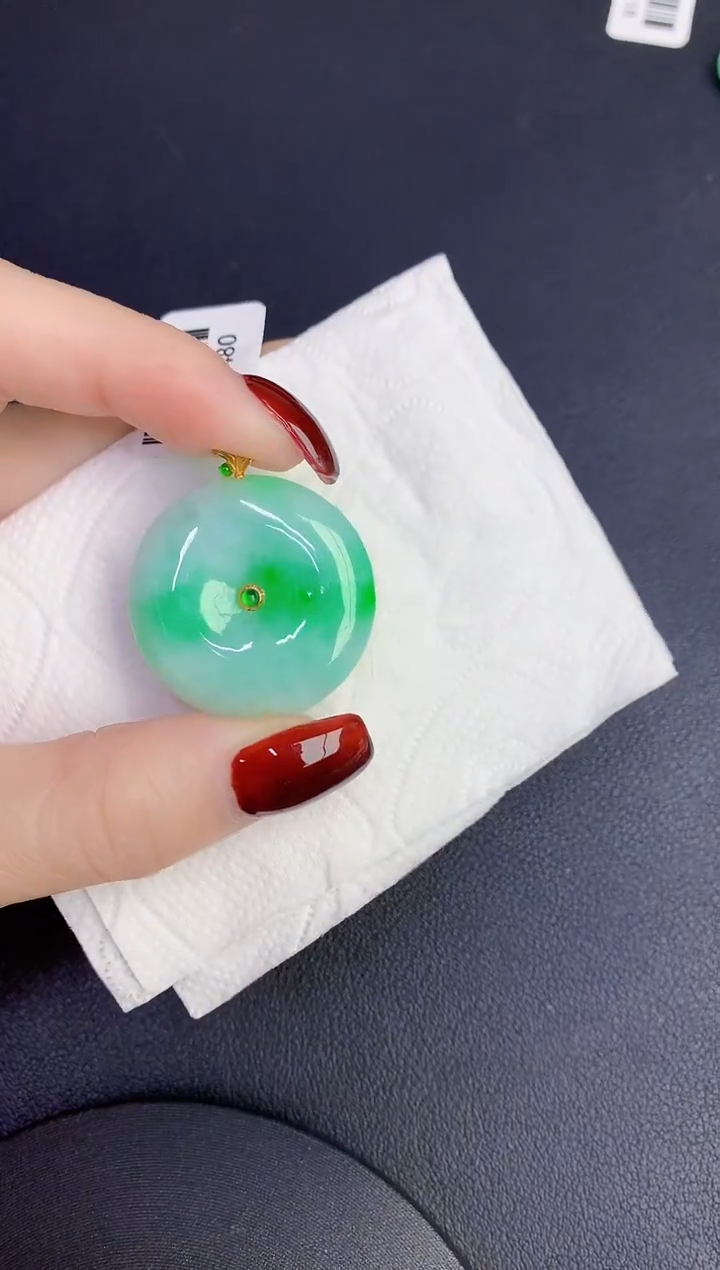 颈饰18K金镶嵌翡翠缅甸天然翡翠a货