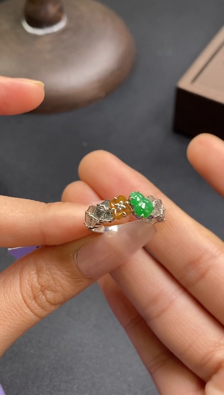 颈饰银S925镶嵌翡翠14713