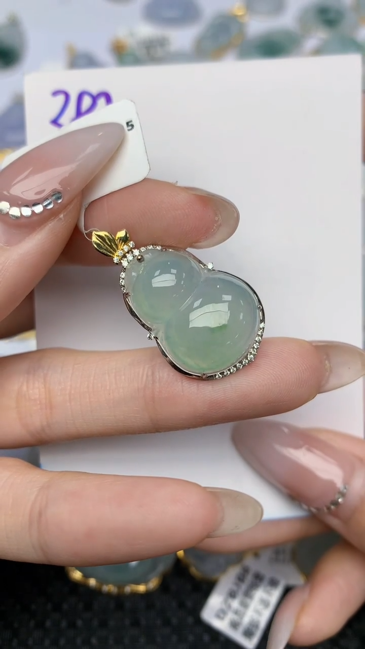 【闪购商品】翡翠颈饰18K金镶嵌 天然翡翠A货