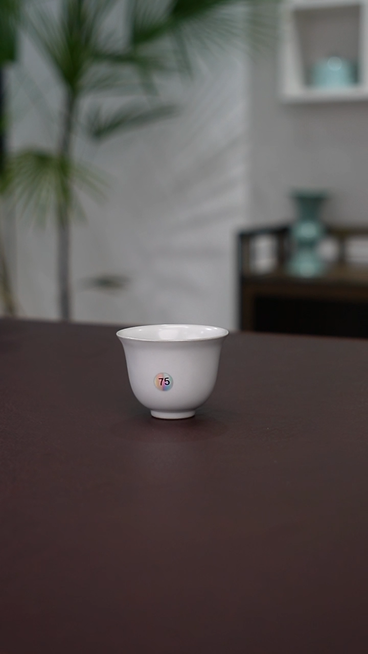 75号月白小铃铛杯微微暇福利  鱼