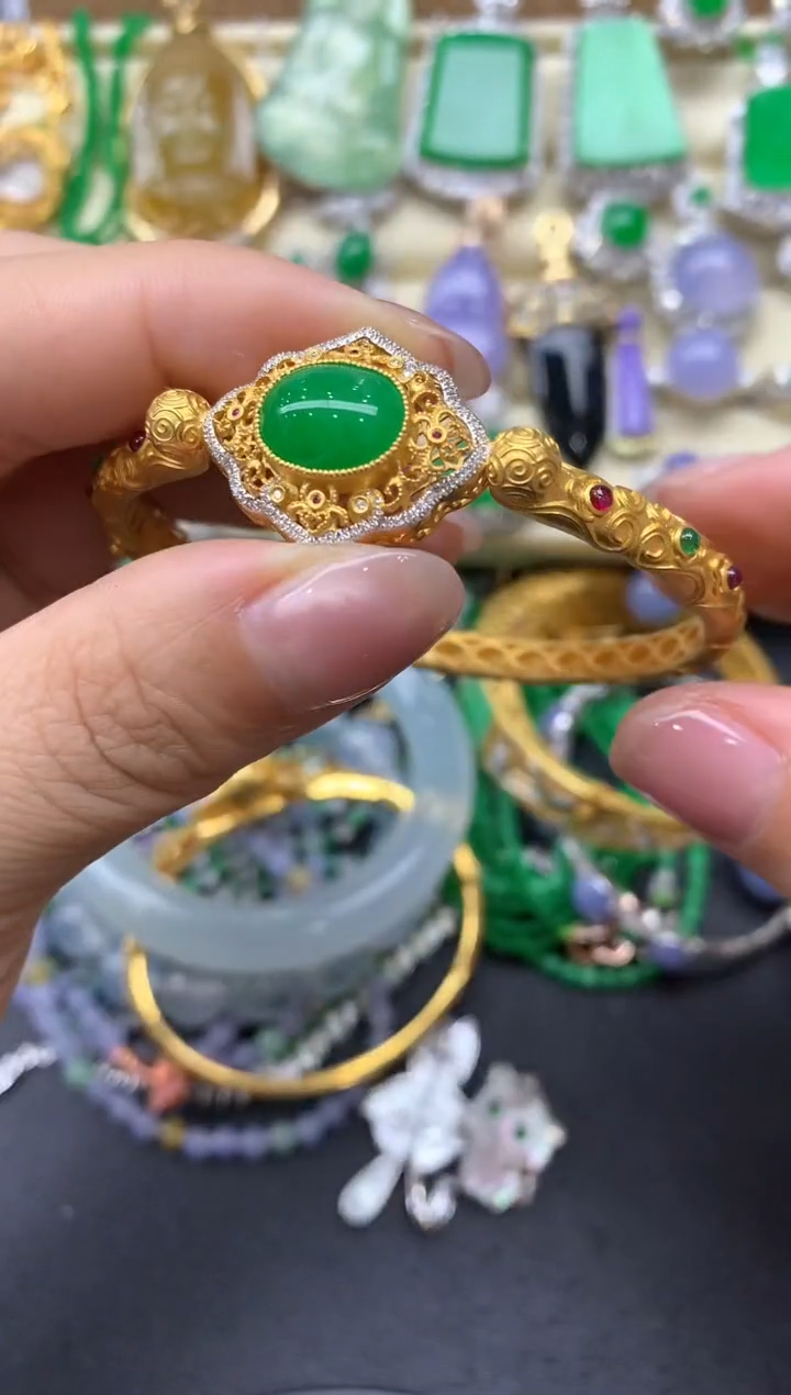 【闪购商品】翡翠手镯18K金镶嵌453中国好珍宝
