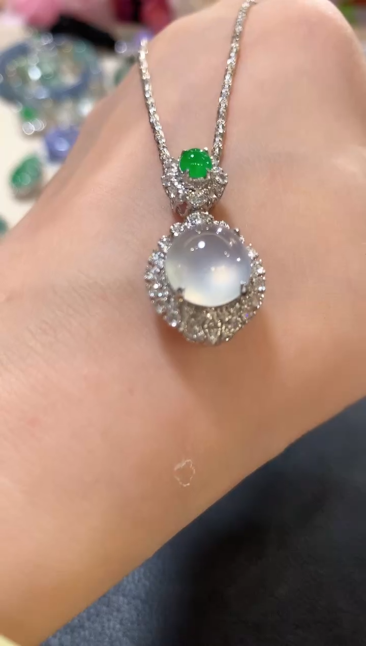 吊坠(不含链)18K金镶嵌翡翠n128  