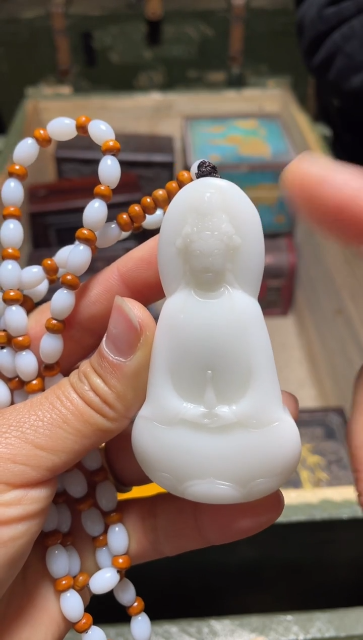 【闪购商品】净瓶观音1件带链子