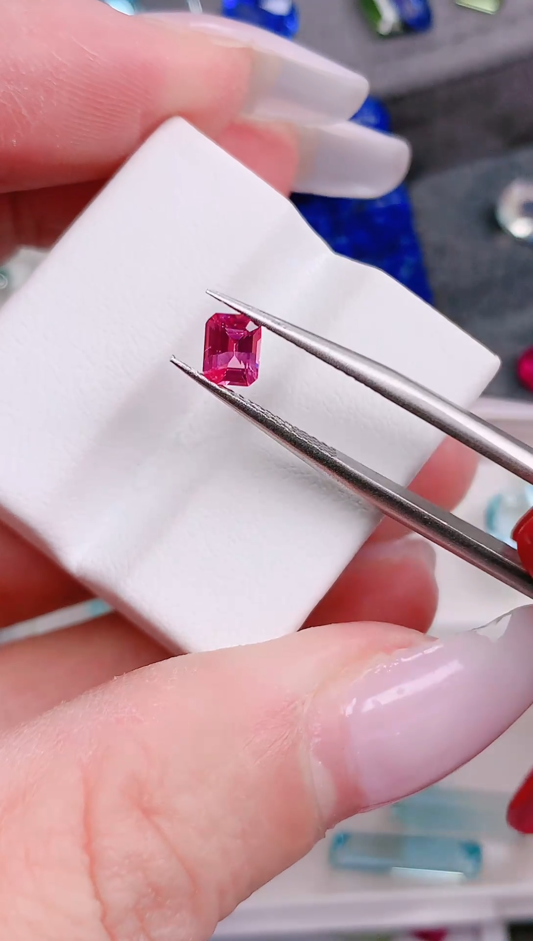 未镶嵌尖晶石珠宝半成品貔**子0.44ct