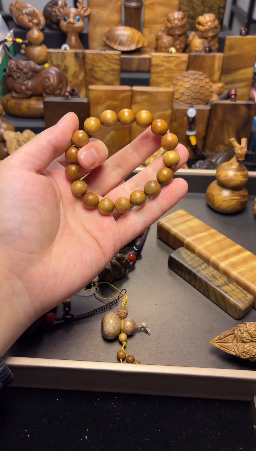 【闪购商品】楠木（金丝楠）手串/手链1.2带花黄手串54