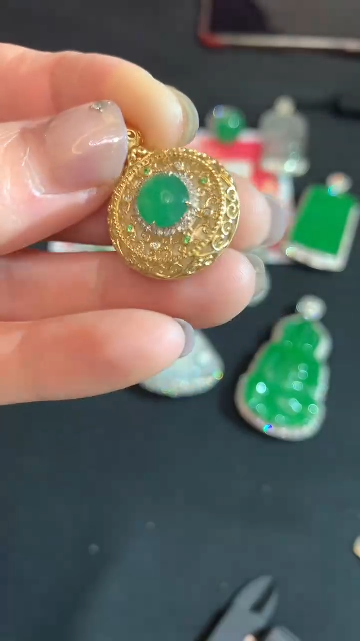 【闪购商品】翡翠18K金镶嵌吊坠(不含链)不退不换|3980+0