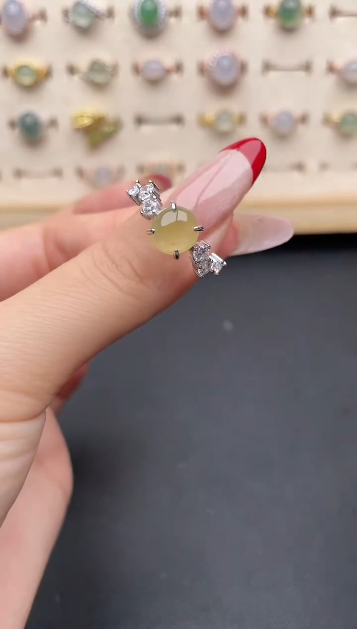 【闪购商品】翡翠戒指银S925镶嵌一物一证一礼盒