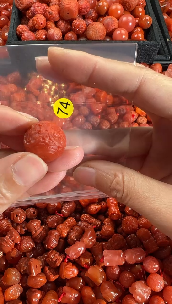 【闪购商品】南红玛瑙颈饰未镶嵌1