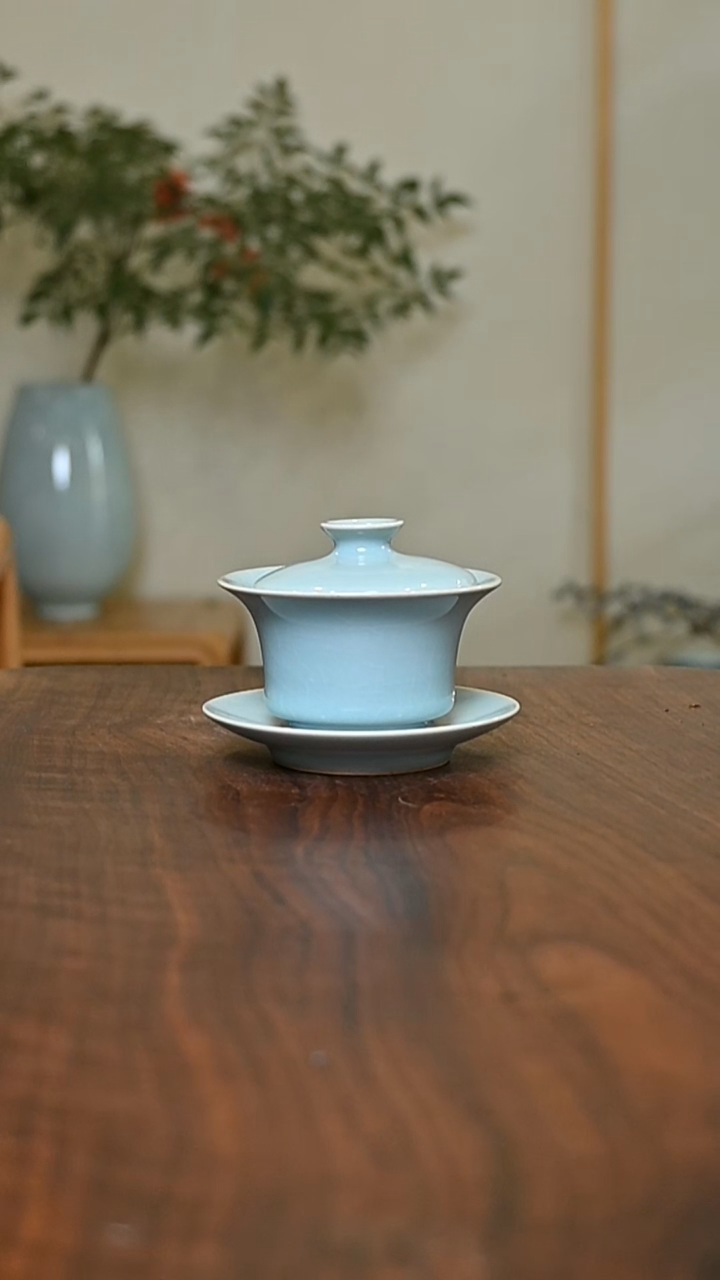 马蹄盖碗 天青 微瑕 朱家汝窑款