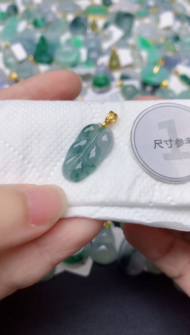 颈饰未镶嵌翡翠天然缅甸A货翡翠