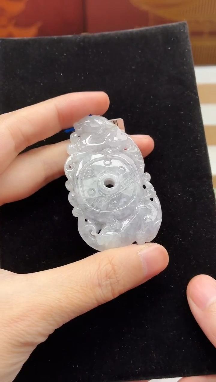 颈饰未镶嵌翡翠牌子