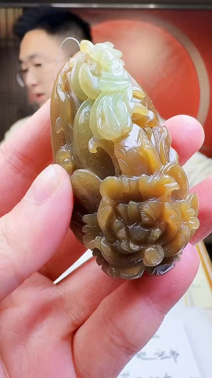 定制和田玉玉润名家天然和田玉（拍一发一）