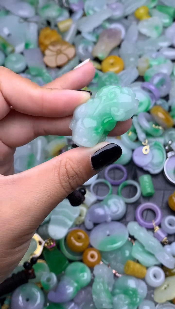 翡翠未镶嵌颈饰天然缅甸翡翠吊坠