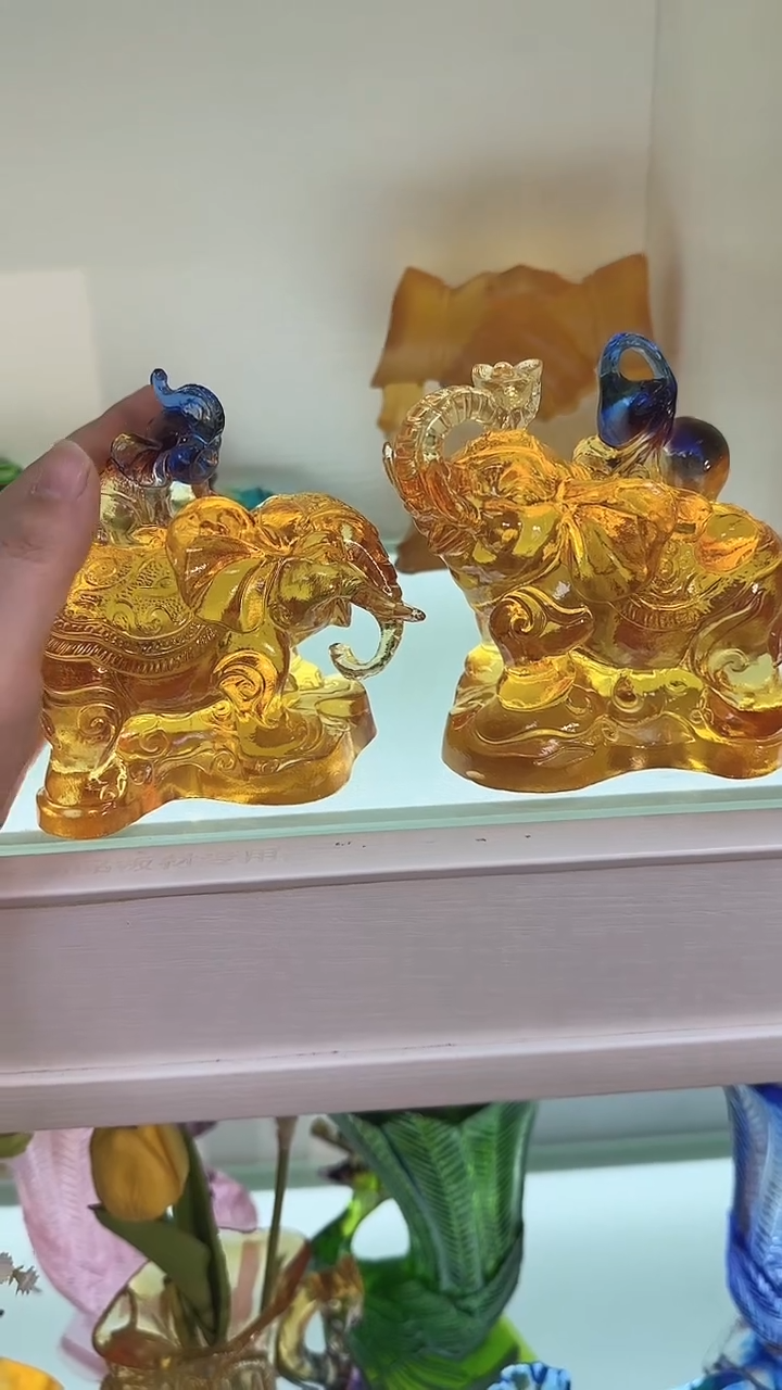 手工艺品琉璃大象