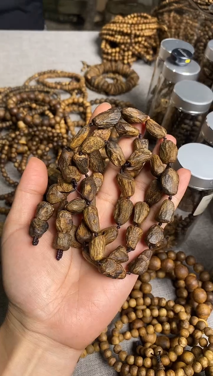 沉香手串随型大树丁留疤珠多圈手串35+多样性发一