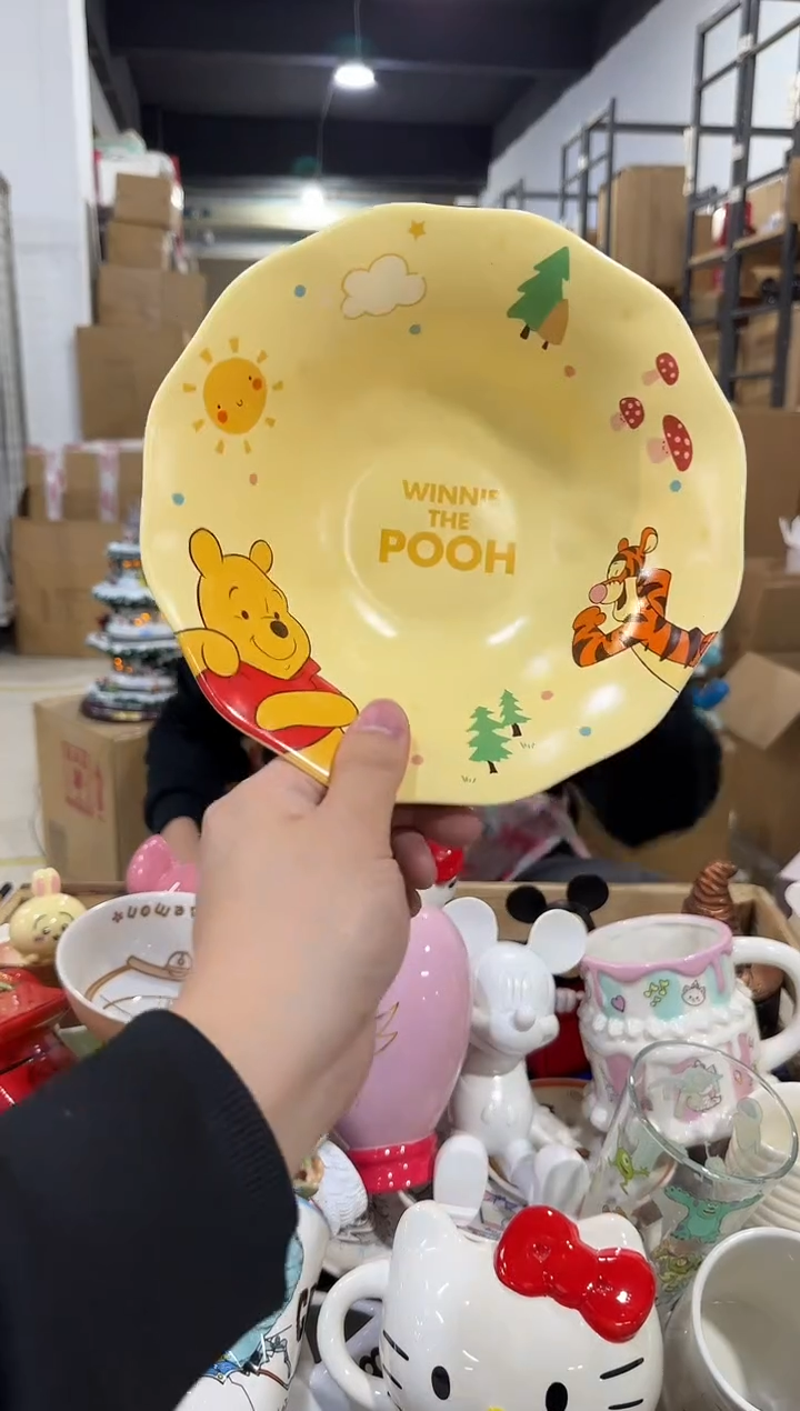 瓷片维尼八英寸餐盘