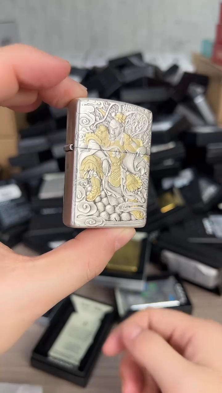 铜封侯拜相-盔甲熏银鎏金（带证书）