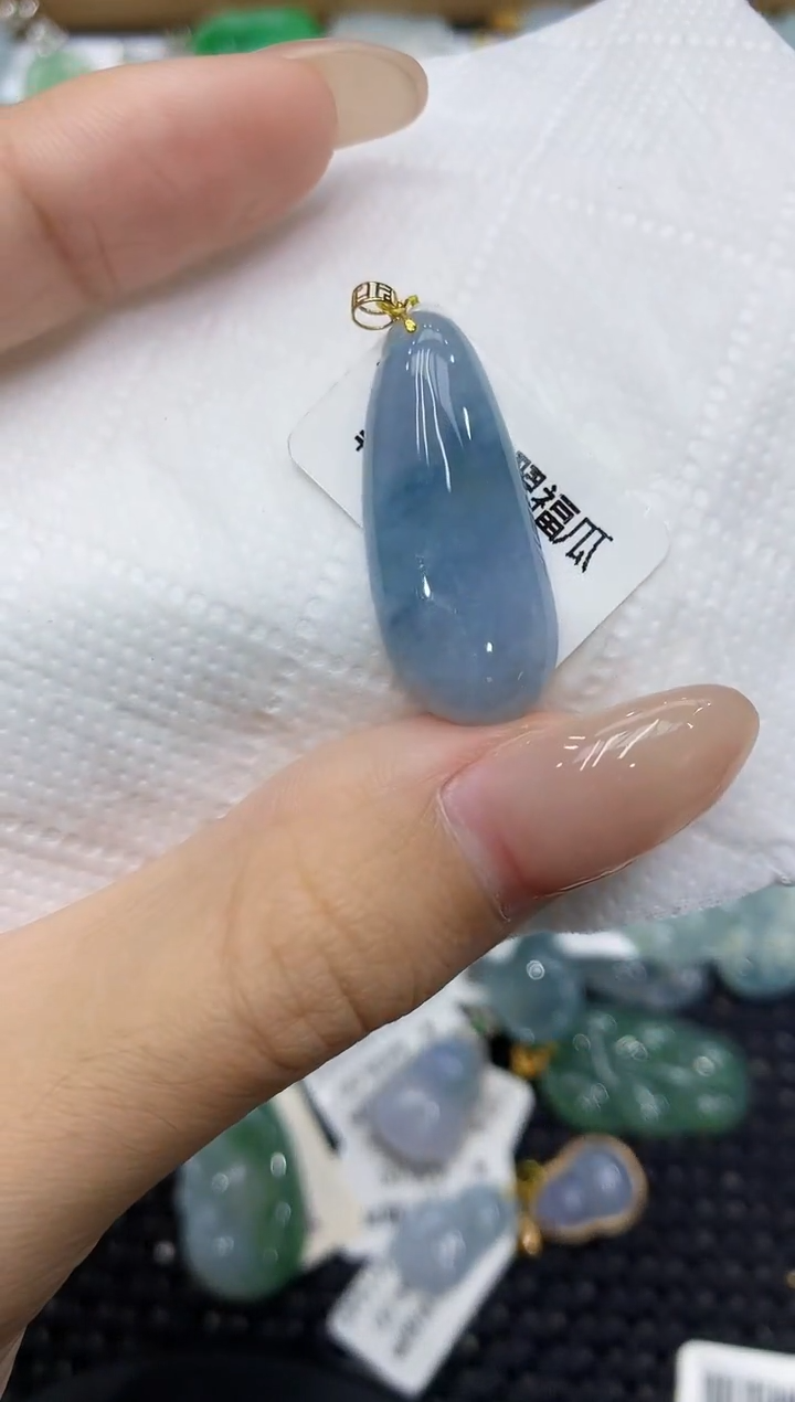 翡翠18K金镶嵌颈饰111111111111