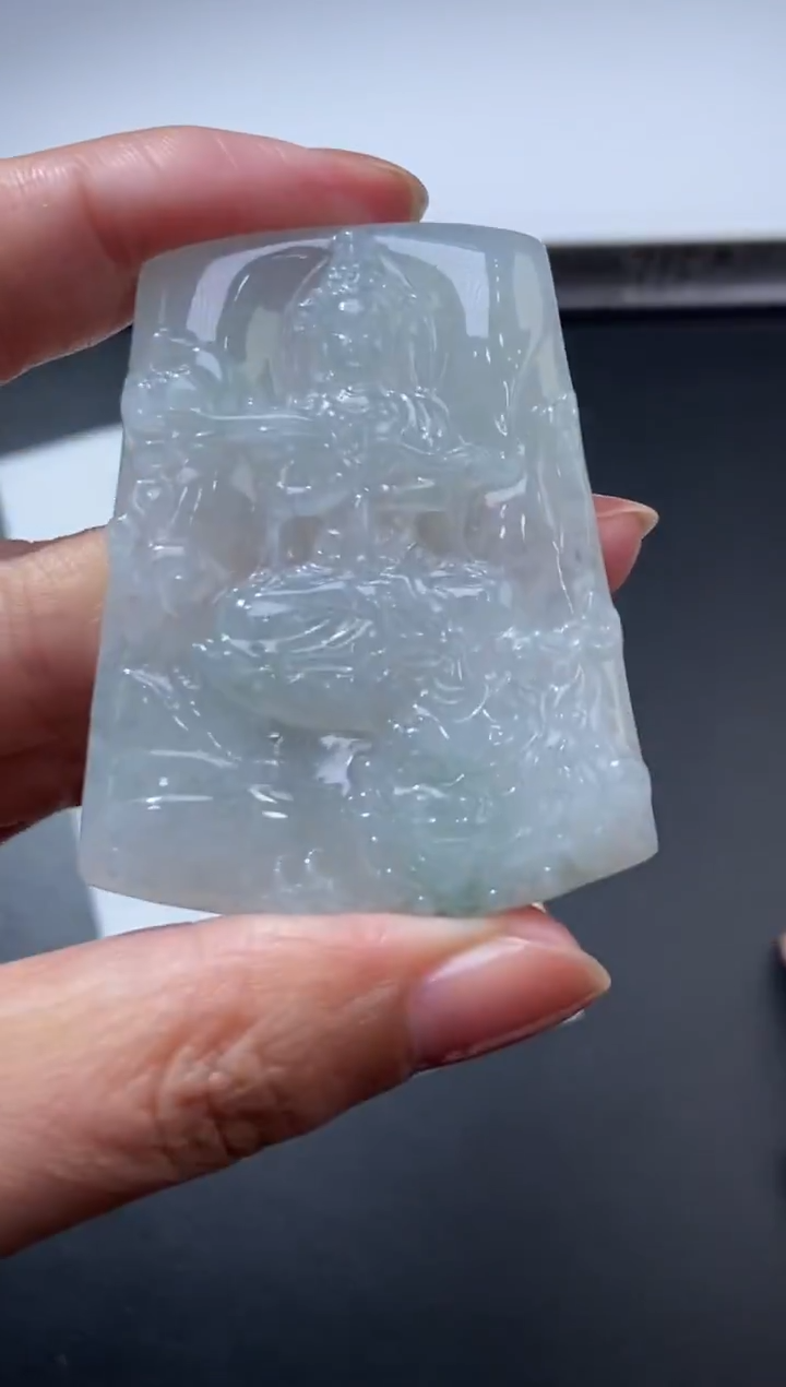 未镶嵌挂件翡翠374994  多人