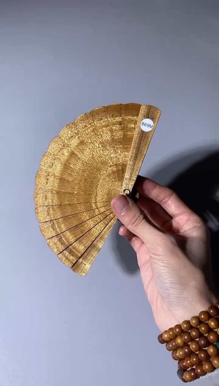 【闪购商品】金丝楠木雕869号10cm金丝楠木小叶桢楠掌中扇