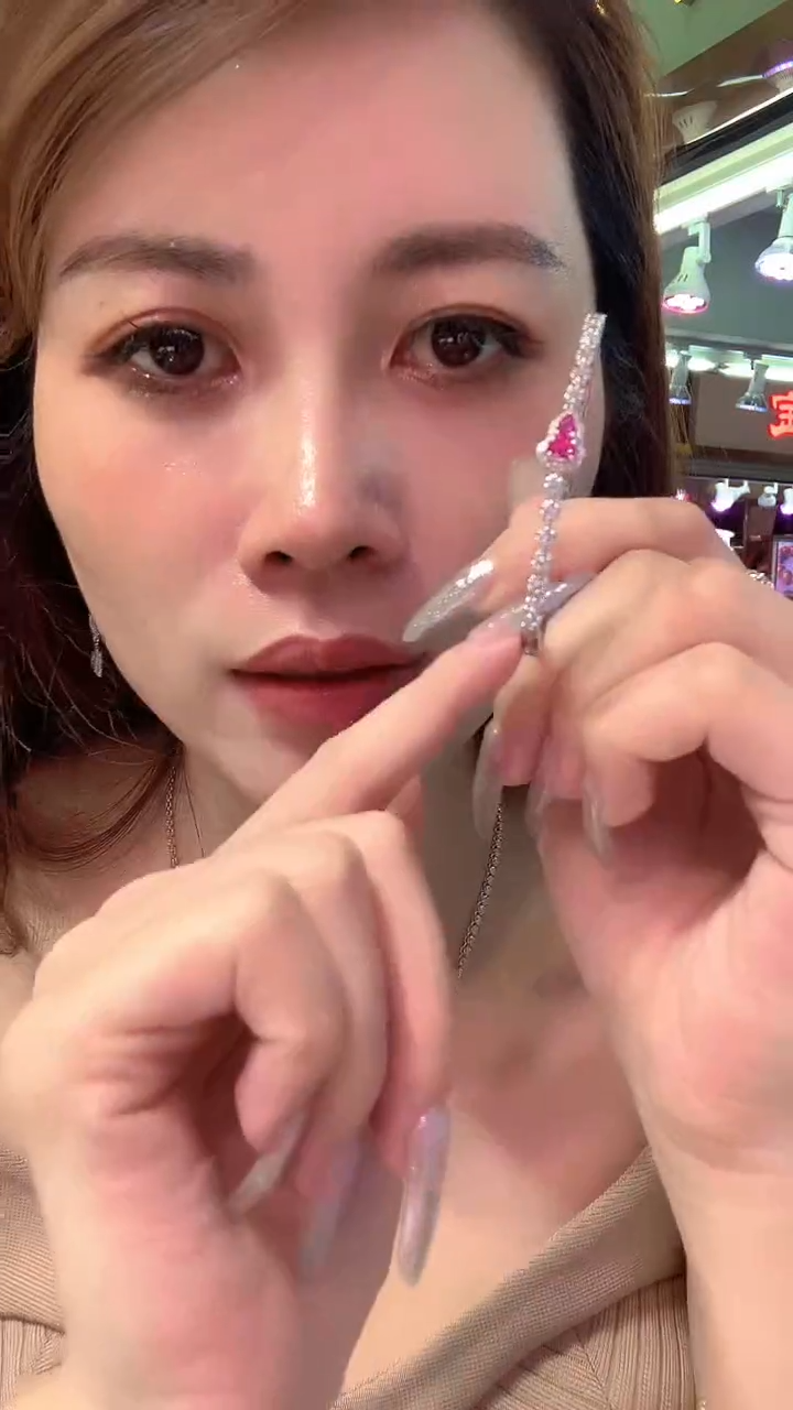 红宝石手镯18K金镶嵌DZ杨教授