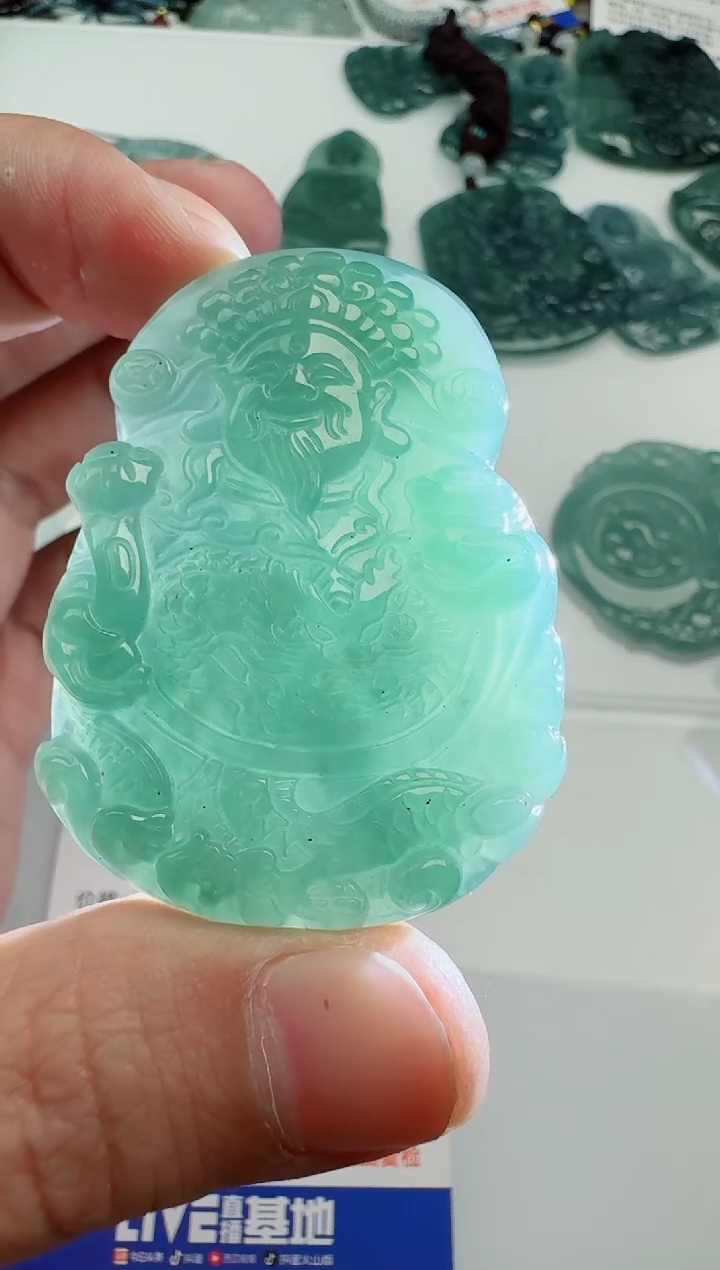 【闪购商品】翡翠颈饰未镶嵌多样性随机发其一