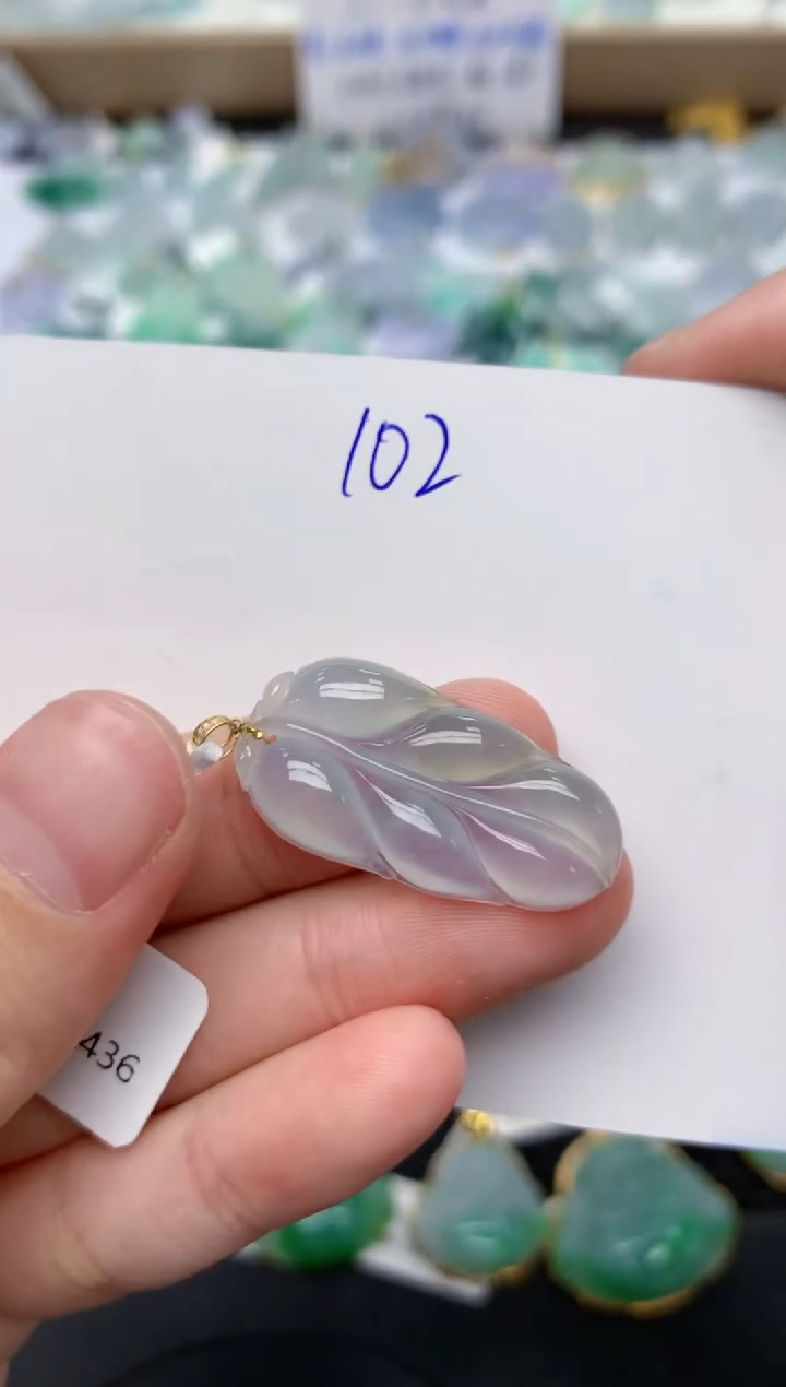 翡翠18K金镶嵌颈饰天然缅甸A货翡翠