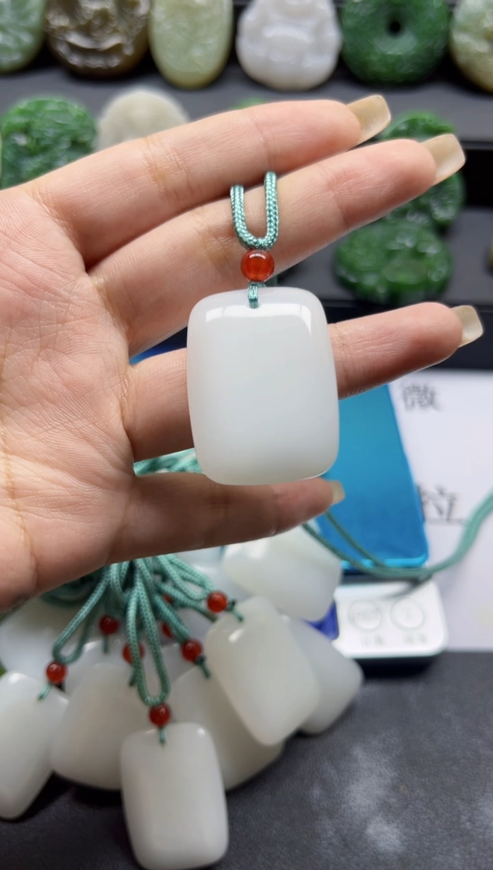 【闪购商品】石英质玉未镶嵌颈饰1111