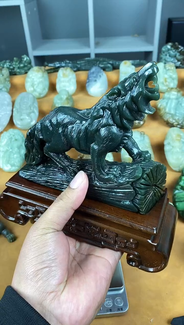 未镶嵌和田玉挂件1