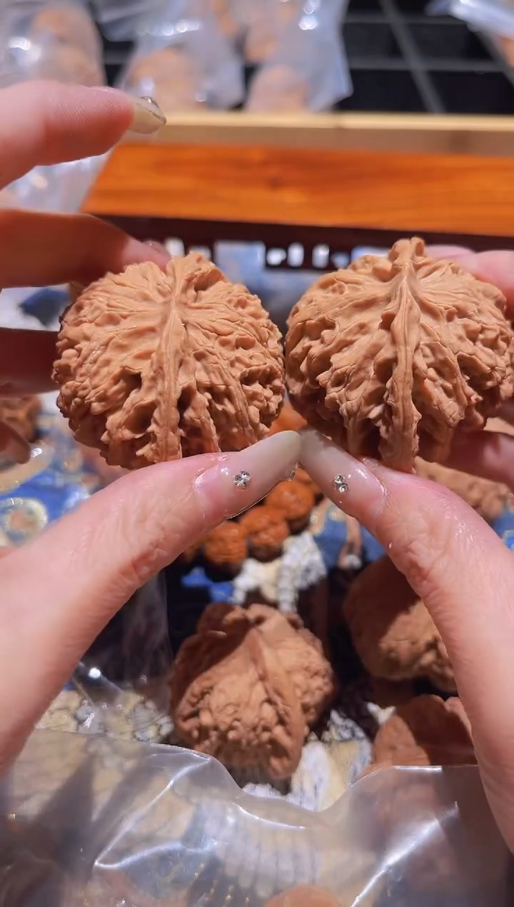 把件文玩核桃063苹果园46 +蛇头