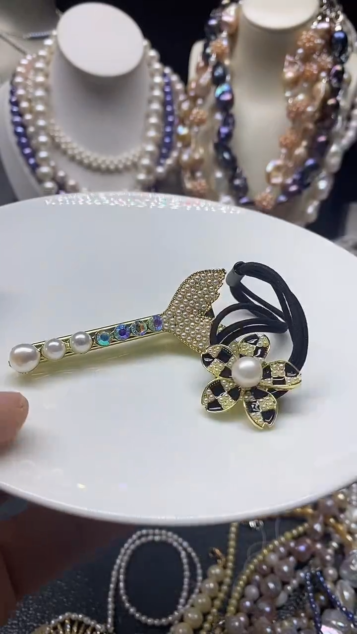 颈饰未镶嵌淡水珍珠多人