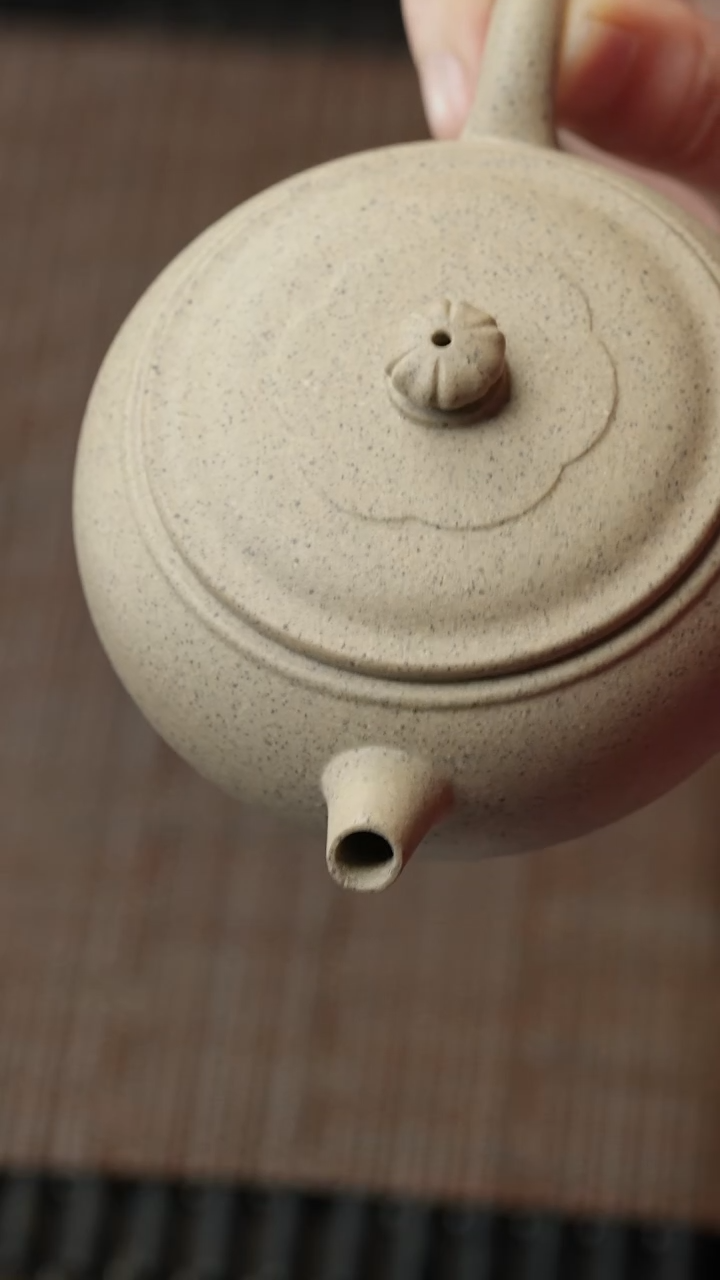 【闪购商品】紫砂茶壶明清 周季山-天茶星菊钮石鼓壶-内推