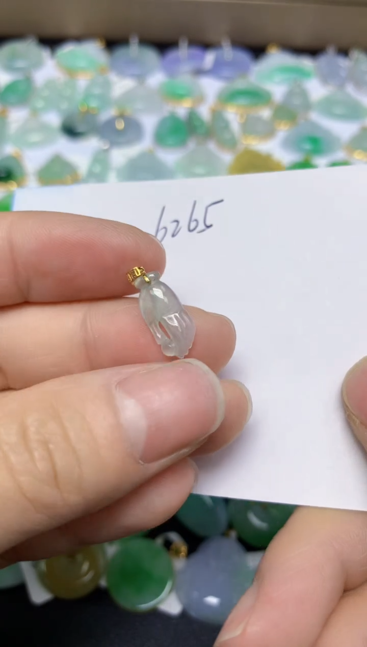 【闪购商品】翡翠挂件18K金镶嵌 天然翡翠A货