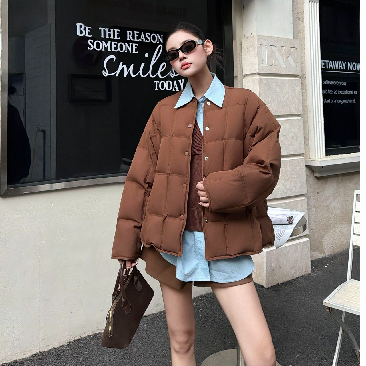 2025新款90白鸭绒纯色常规保暖亮面防水羽绒服韩版秋冬时尚2F623