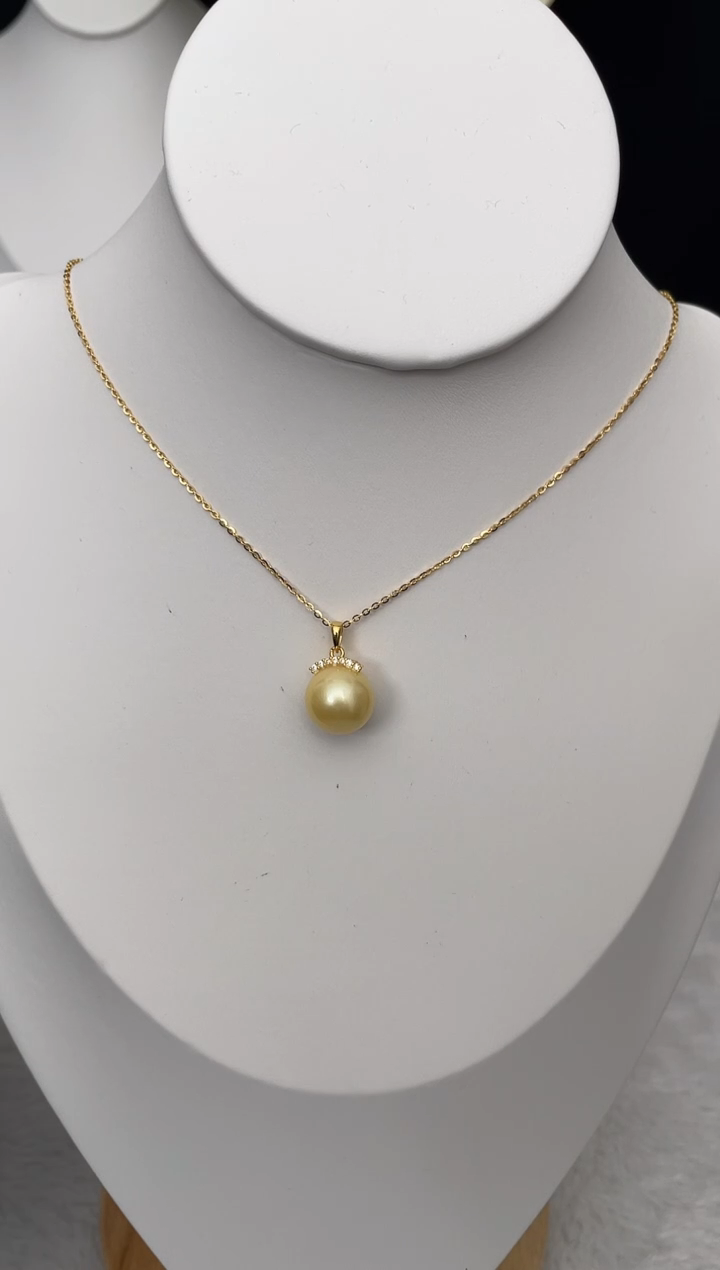 【闪购商品】海水珍珠吊坠(赠链)银S925镶嵌南洋金珠睫毛12-13mm