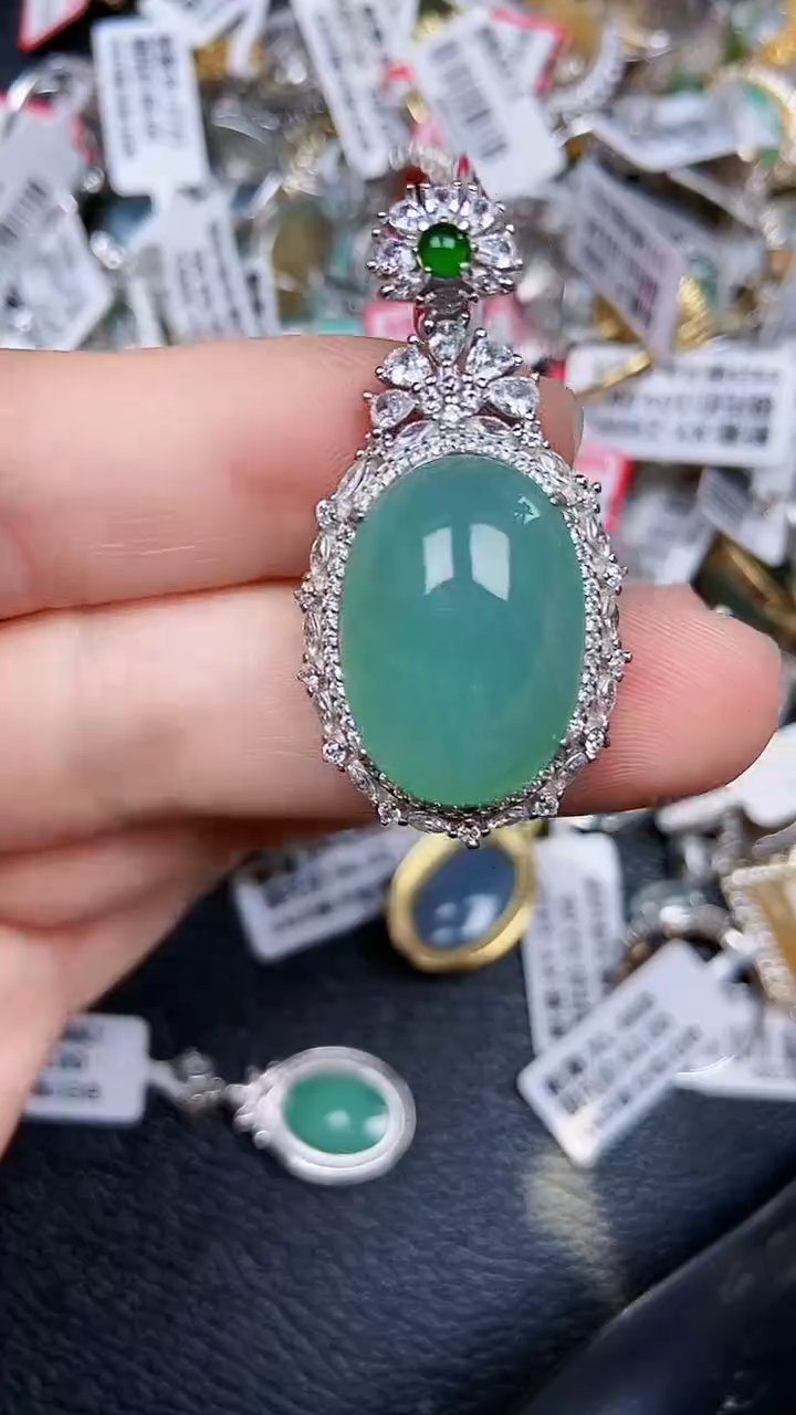 颈饰银S925镶嵌翡翠1870