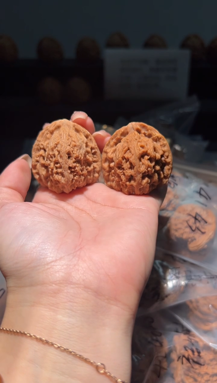把件文玩核桃黄金甲39*39**39