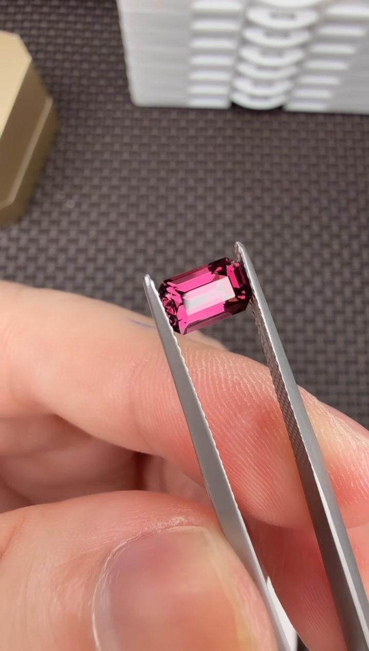 【闪购商品】尖晶石裸石未镶嵌1ct-B012216