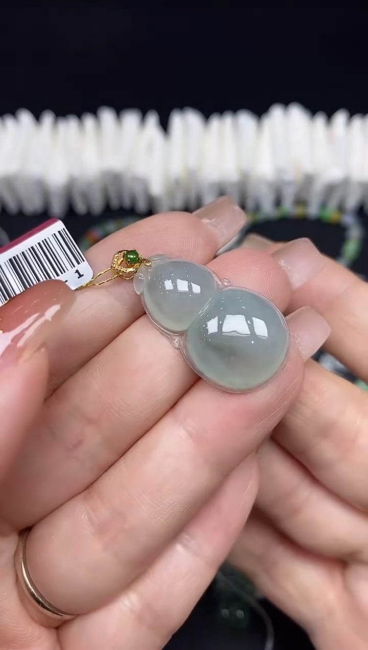 吊坠(不含链)18K金镶嵌翡翠葫芦18K金扣镶嵌@@CMT703-1