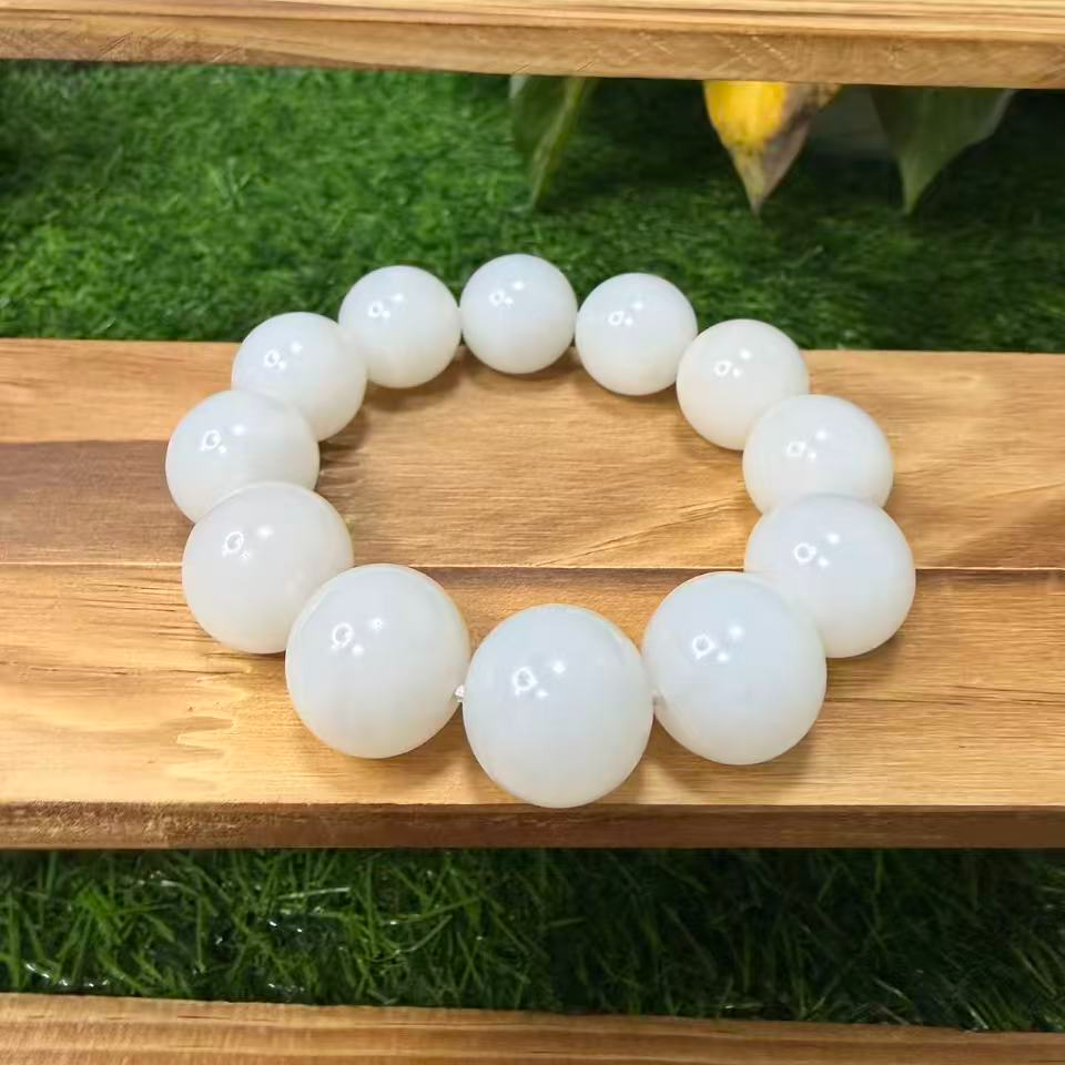 且末白玉圆珠约18mm羊脂白少棉絮适合送人珍藏