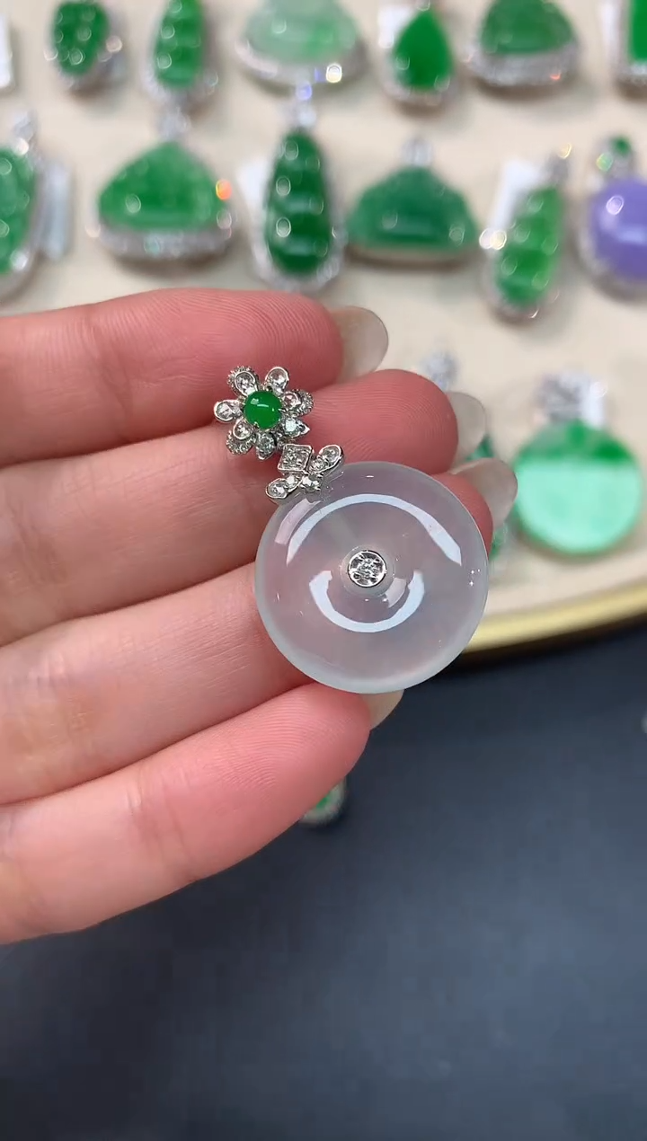 【闪购商品】翡翠吊坠(不含链)18K金镶嵌A210|8800