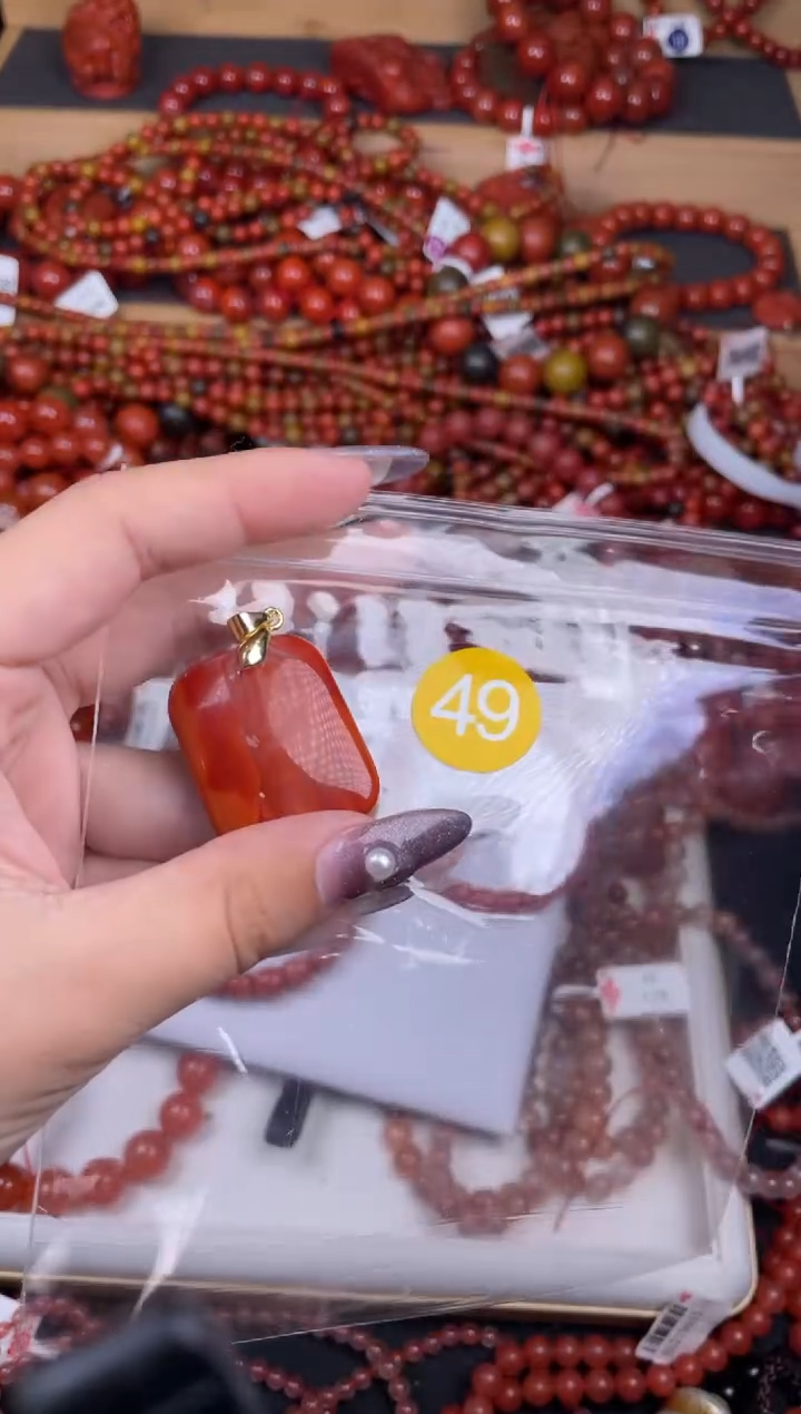 【闪购商品】南红玛瑙珠宝奇石未镶嵌49