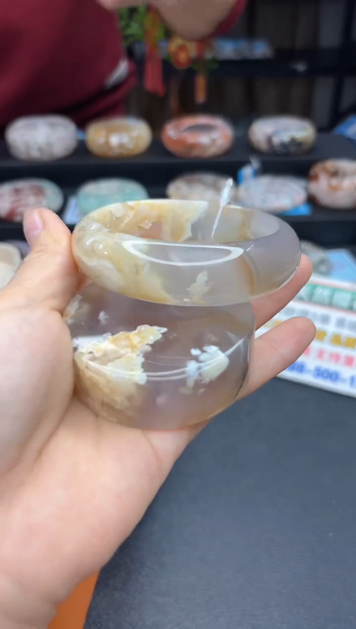 【闪购商品】石英质玉手镯未镶嵌833（59圈赠送镯心）