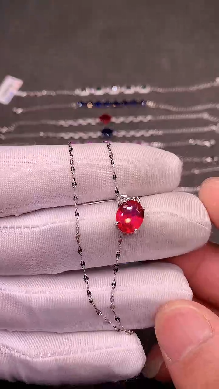 【闪购商品】红宝石颈饰银S925镶嵌......