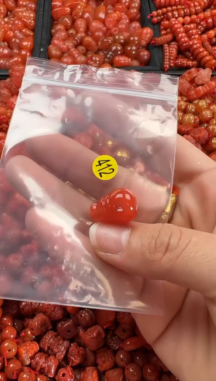 【闪购商品】南红玛瑙颈饰未镶嵌1