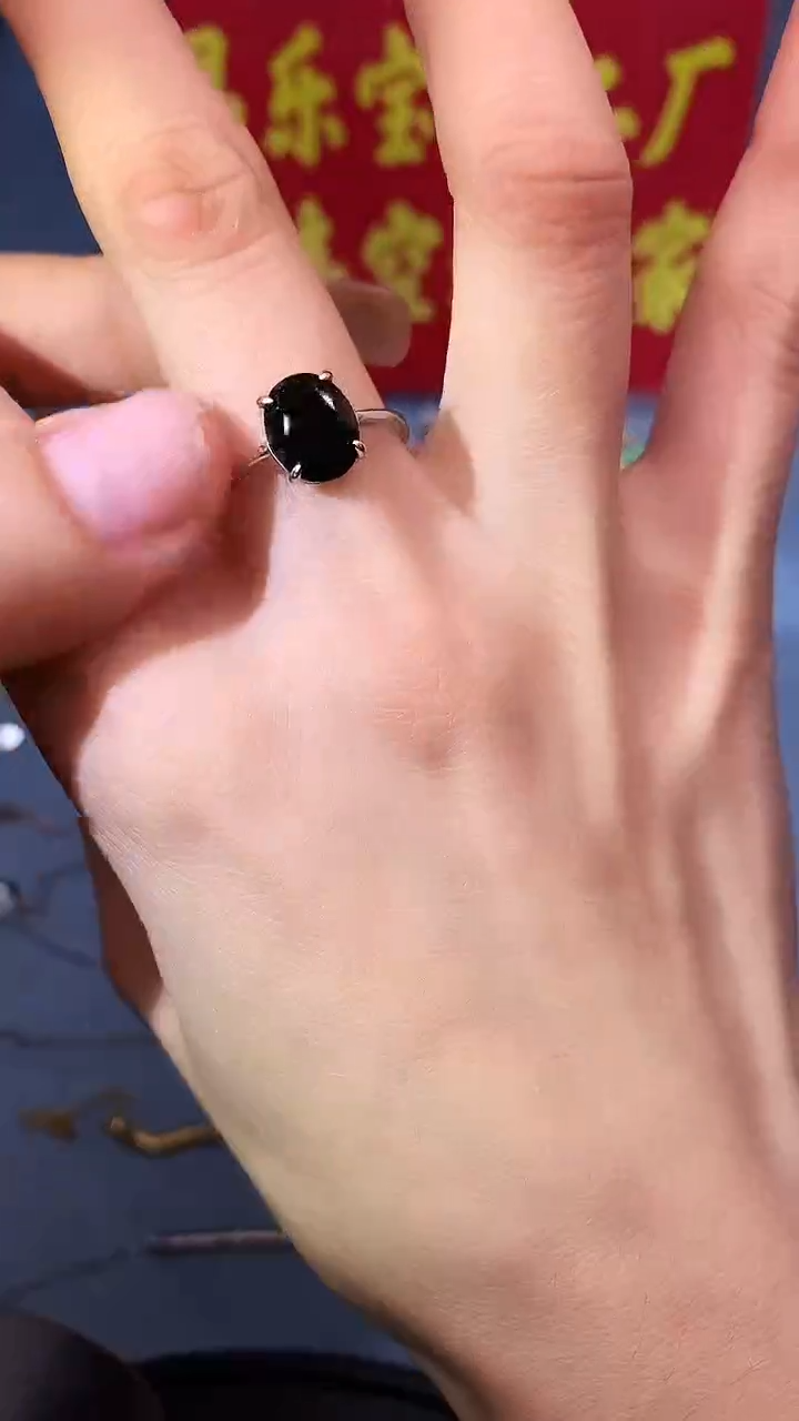 【闪购商品】蓝宝石戒指银S925镶嵌1111