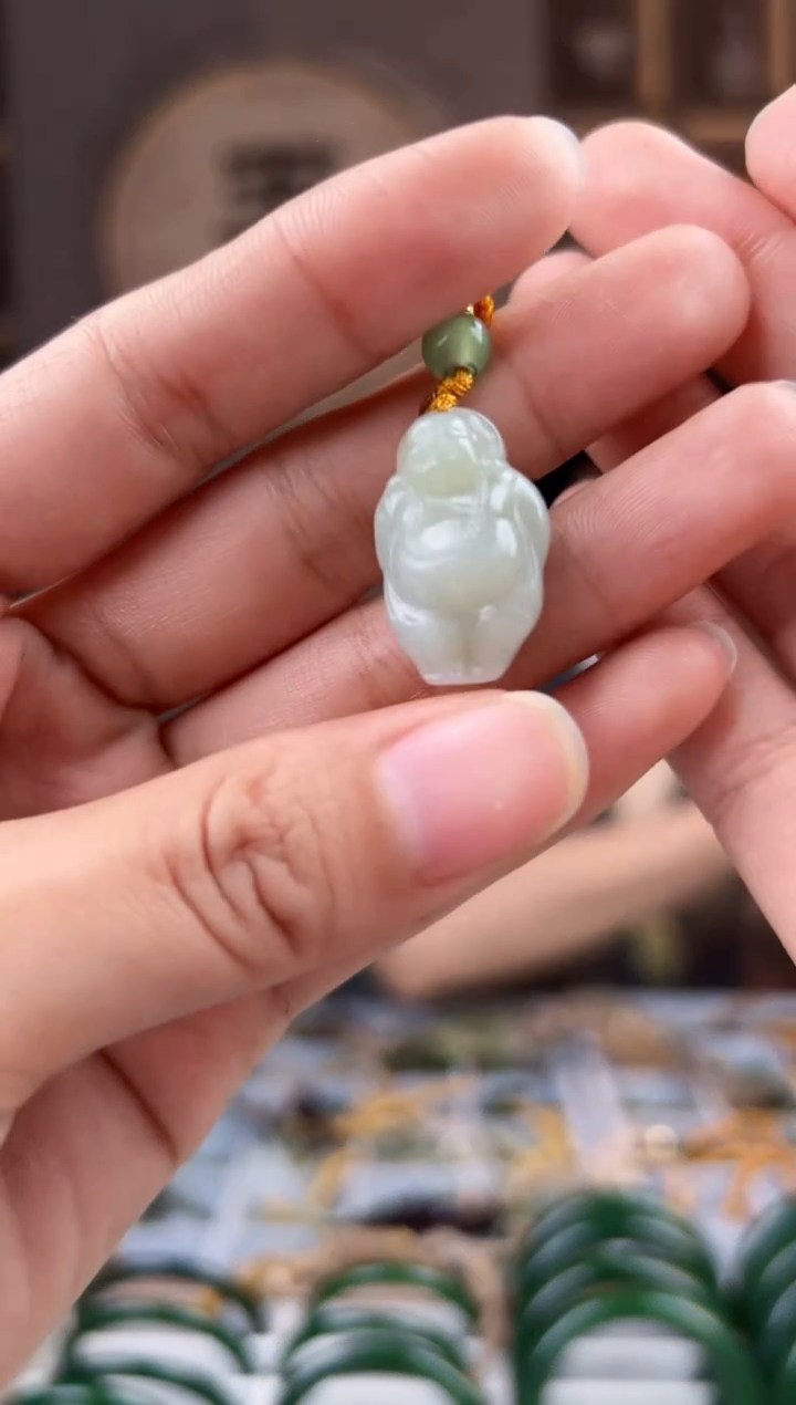 颈饰未镶嵌和田玉拍一发一，拍一发一